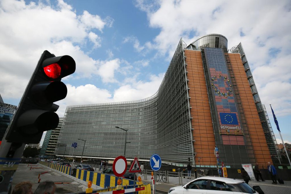 媒体管家：“这意味着全球合作再次出现倒退”——欧盟对华电动汽车加征关税引发多方反对