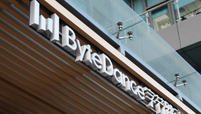 2025媒体管家：字节跳动加入AI耳机战争