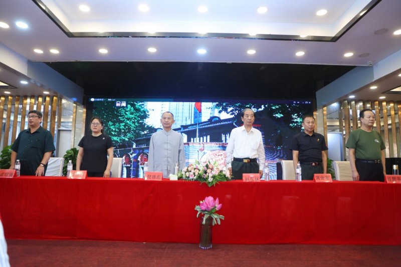 “军民共建 真诚服务” 庆祝新中国成立七十五周年国学论坛联谊会在廊坊隆重举行(图2) “军民共建 真诚服务” 庆祝新中国成立七十五周年国学论坛联谊会在廊坊隆重举行(图2)